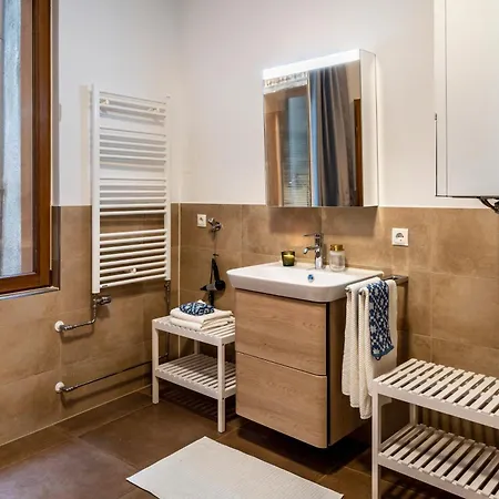 Zum Kranz 아파트 *